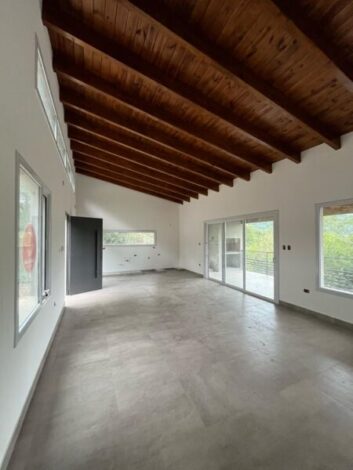 EXCELENTE CASA EN VENTA 900m2 LA MISION VAQUEROS