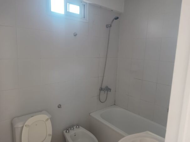 DEPTO EN VENTA MARTIN CORNEJO AL 200 CON COCHERA